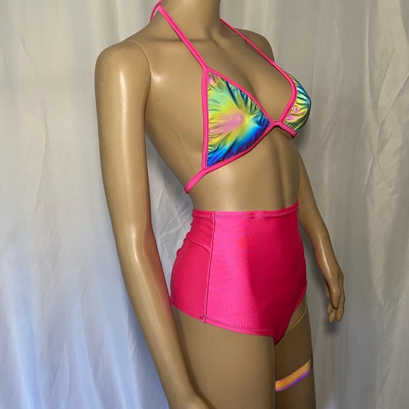 Two-piece bikini - Picture 3 of 6